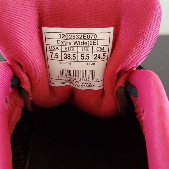 Brooks Addiction 13 - Picture 3 of 5